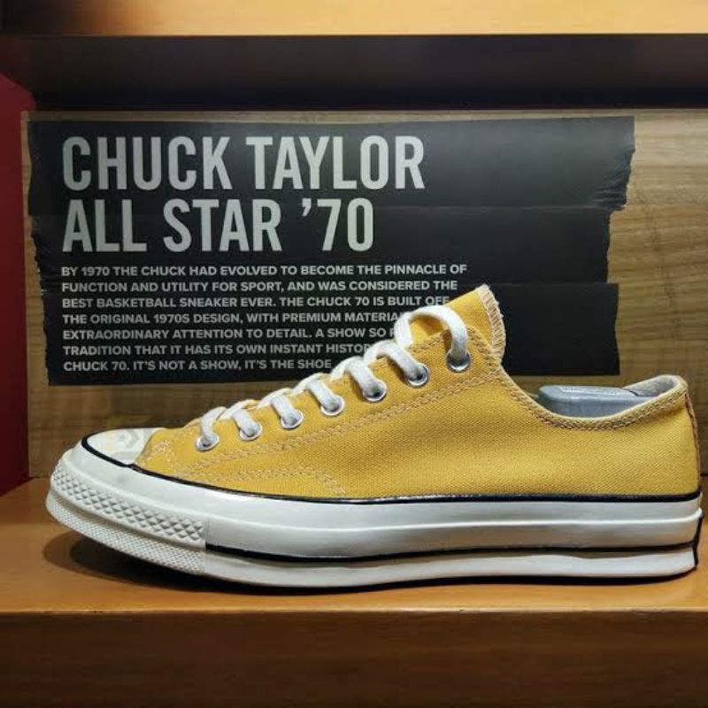 Harga chuck hot sale taylor 70s