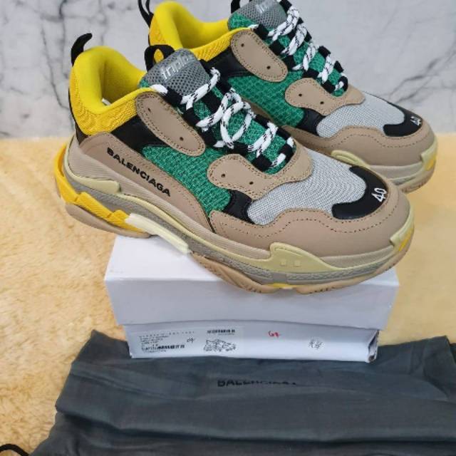 Jual balenciaga outlet triple s