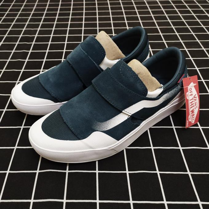 Vans slip on pro hotsell blue mirage