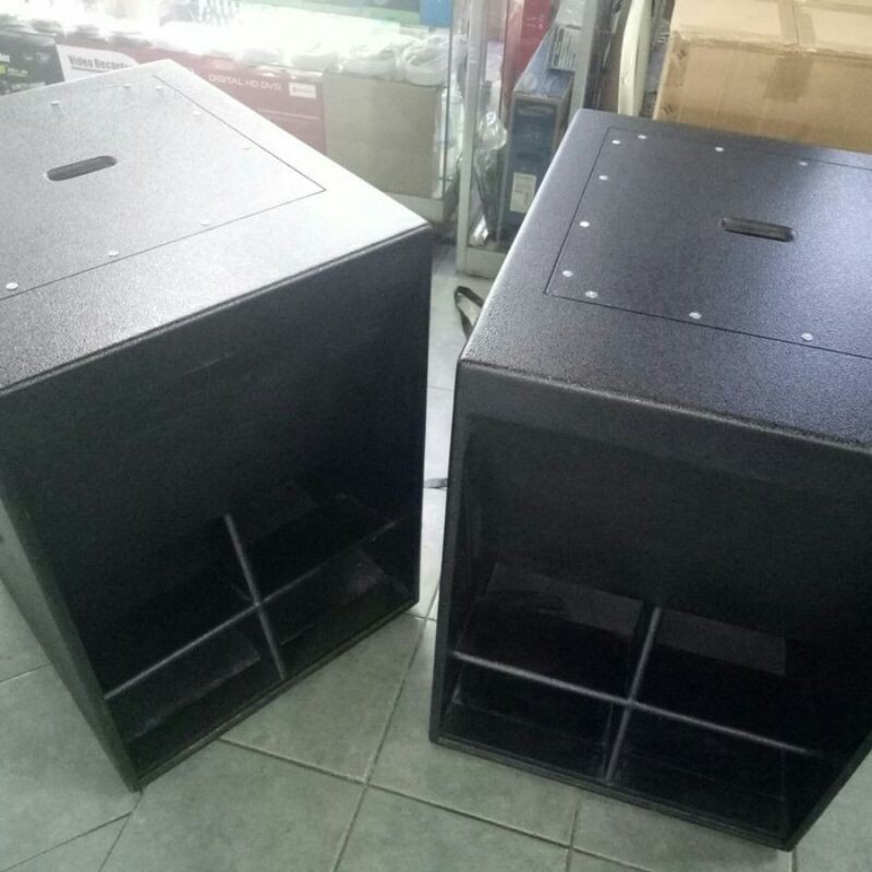 Box speaker hot sale 18 inch turbo