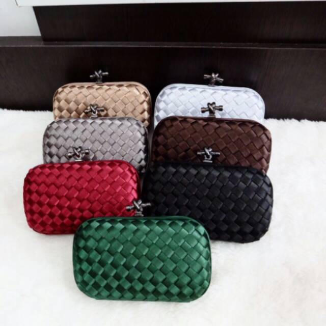 Harga clutch discount bottega veneta