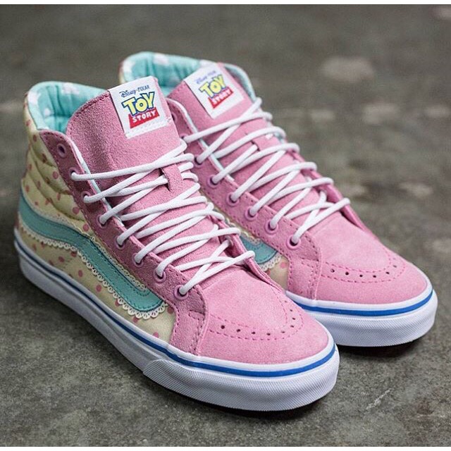 Little bo clearance peep vans