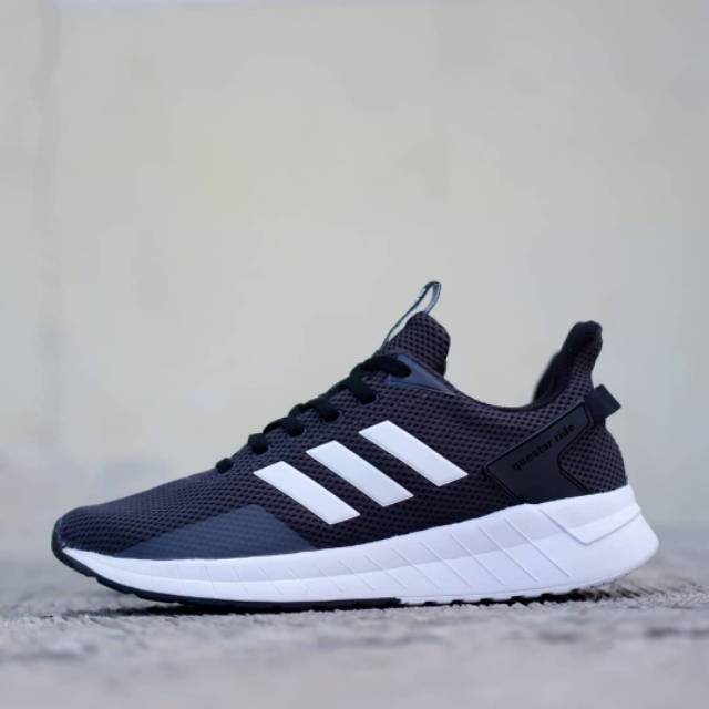 Sepatu running adidas original sale