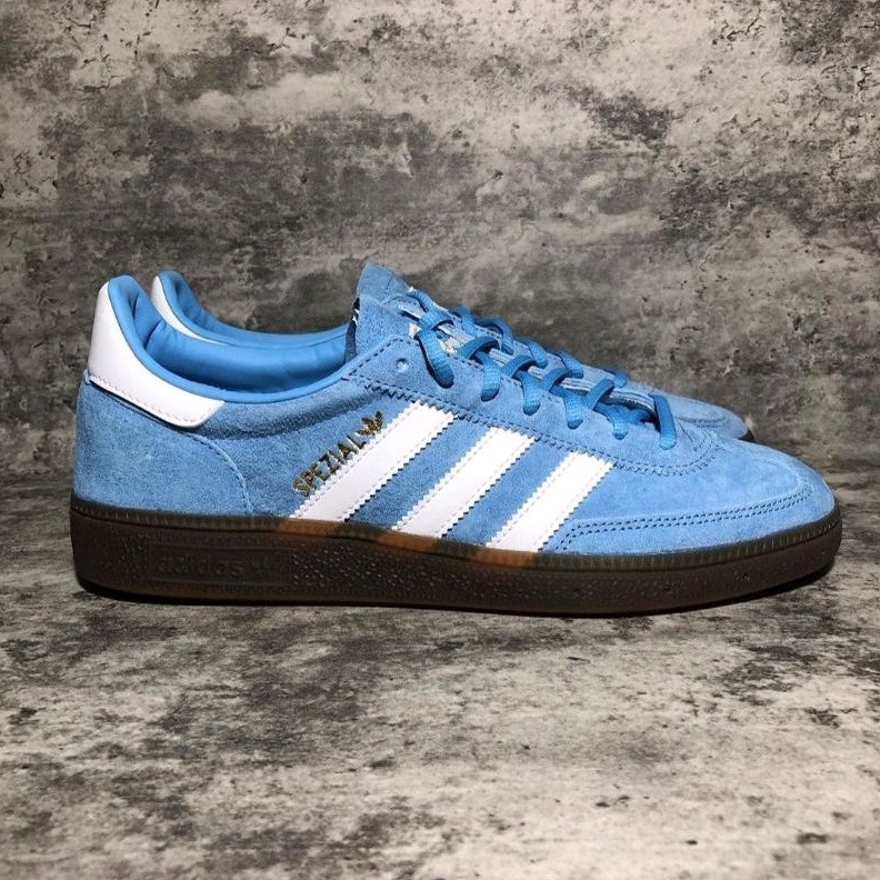 Harga store adidas spezial