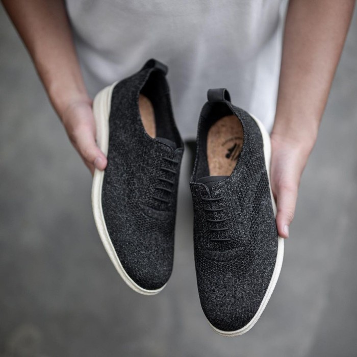 Oxford knit store oreo triple black