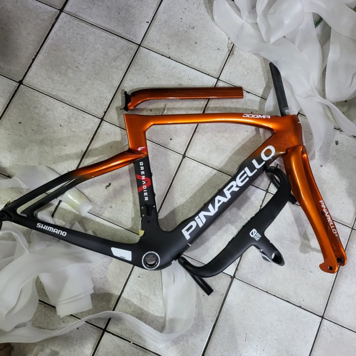 Harga pinarello hot sale f12