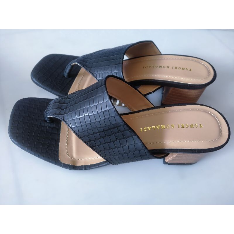 Sandal yongki hot sale komaladi wedges