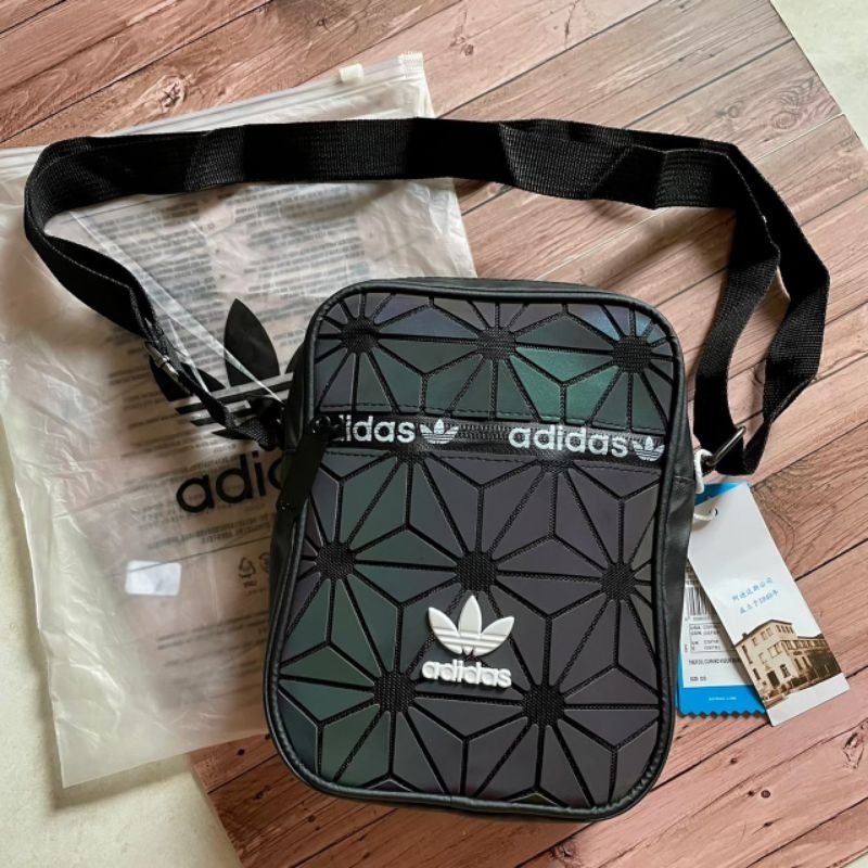 Harga sling cheap bag adidas