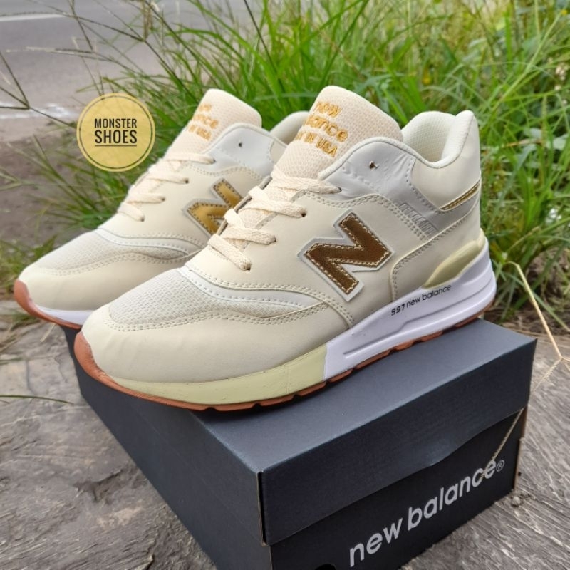 New balance cheap creme gold