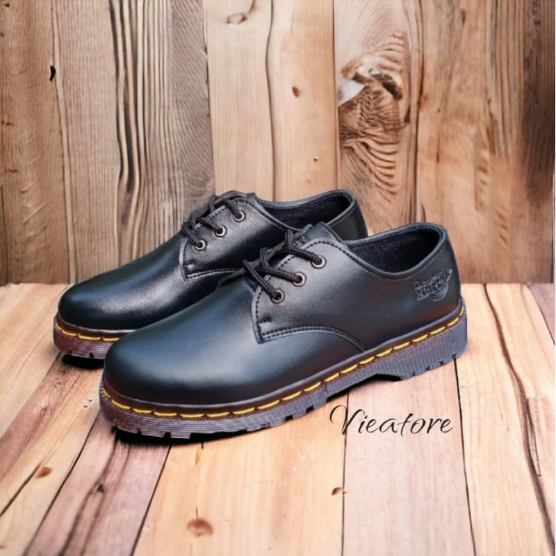 Docmart low hot sale