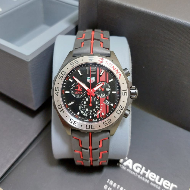 Tag heuer online caz1019