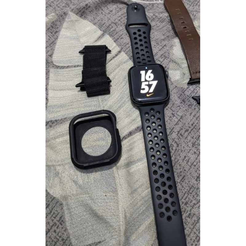 Nike edition hotsell apple watch 4