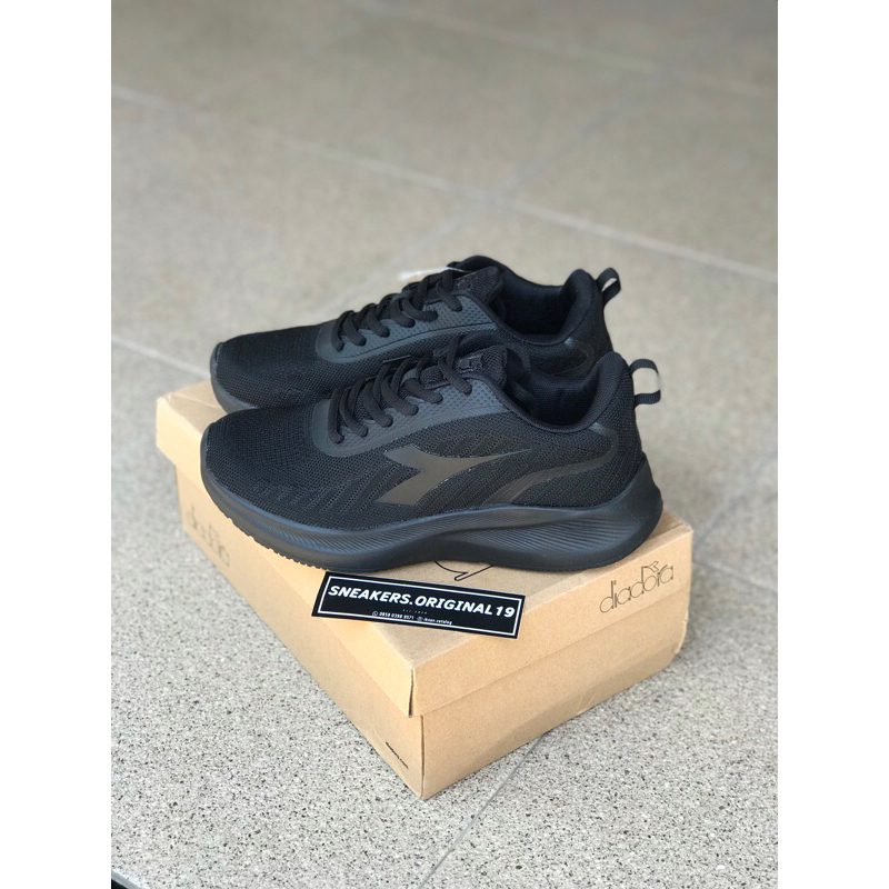 Diadora 2024 full black