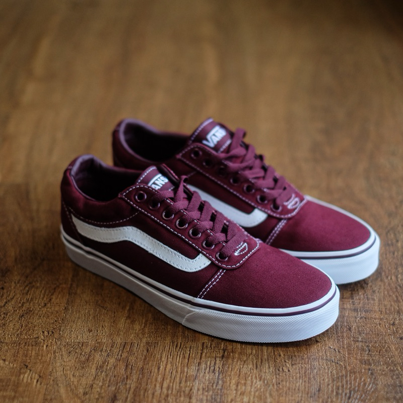 Vans ward outlet burgundy