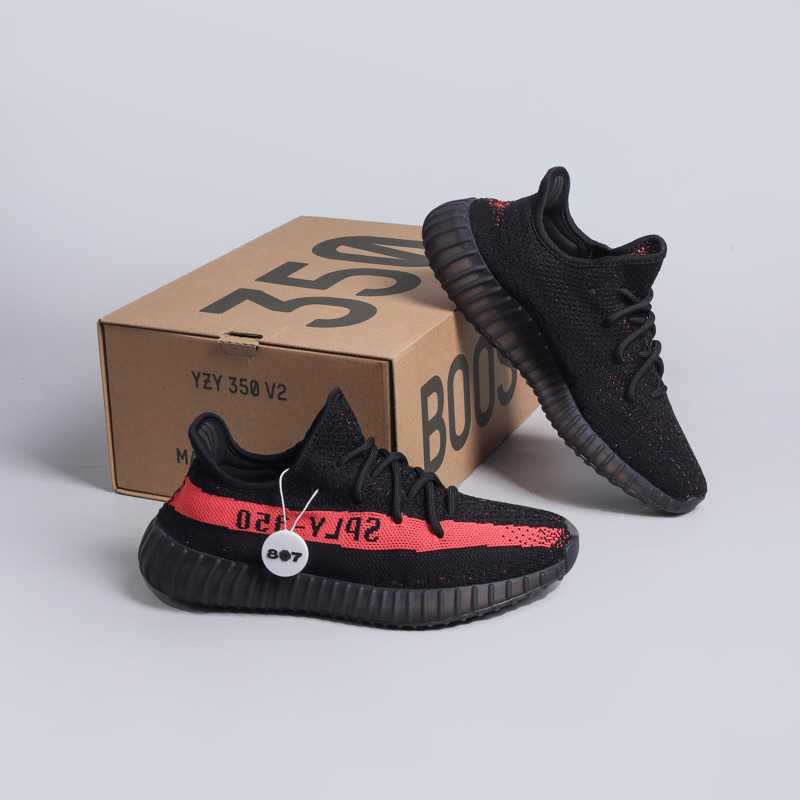 Nike store yeezy harga