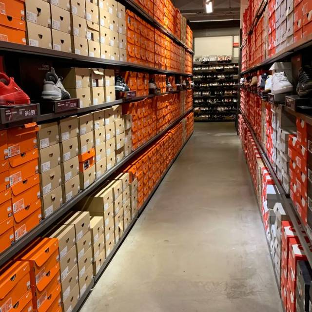 Produk Suplayer Sneakers | Shopee Indonesia