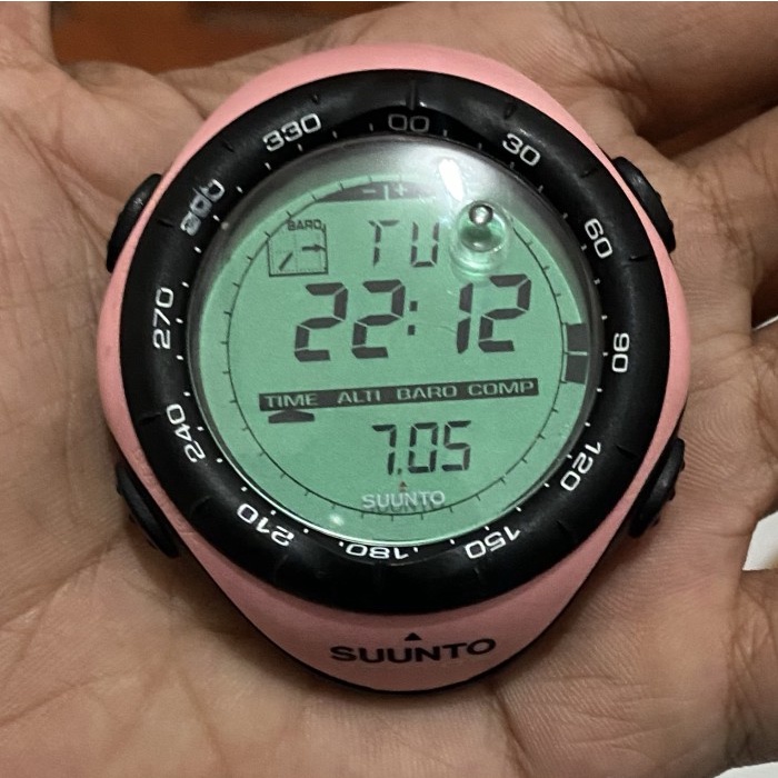 SUUNTO VECTOR BABYPINK 新品 やすかっ
