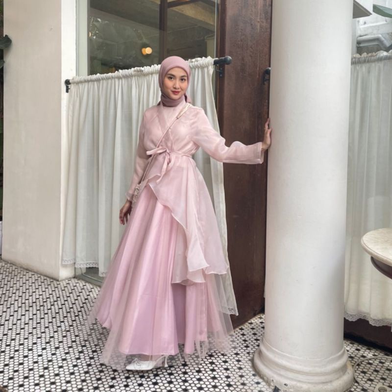 Dress sweet seventeen clearance hijab