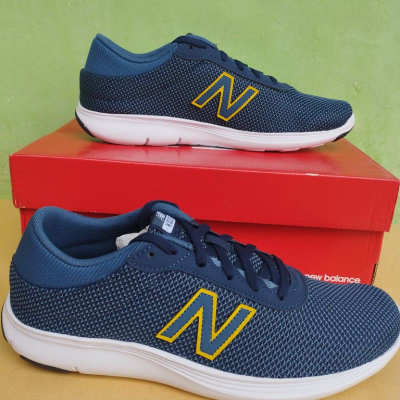 Harga sepatu hotsell new balance koze