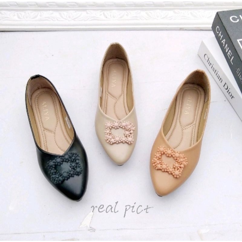 Sepatu flats sale