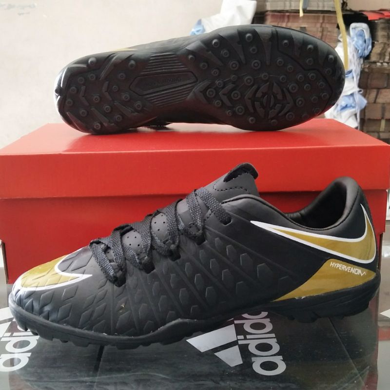 Sepatu futsal clearance nike hypervenom ori